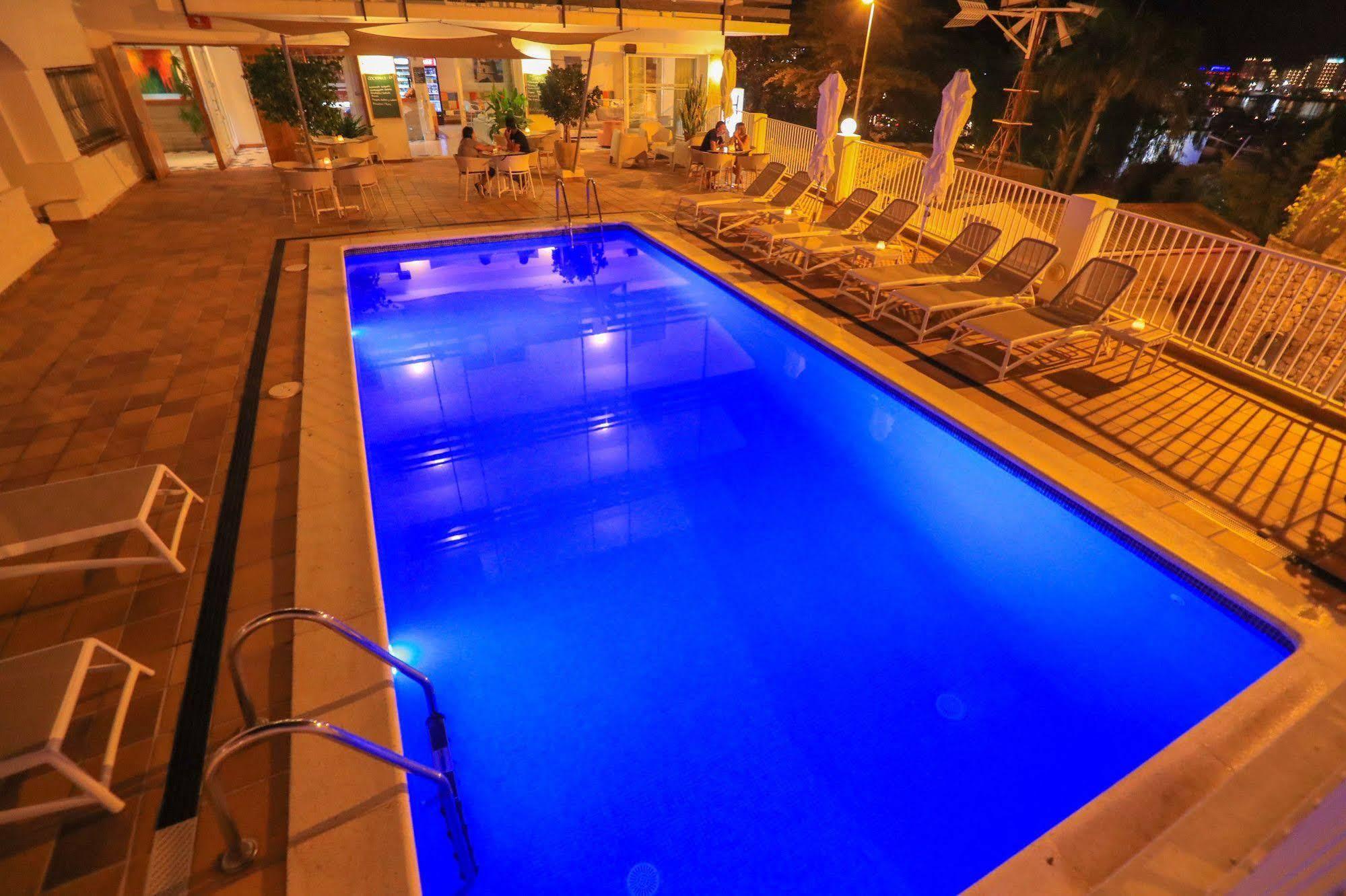 Hotel Es Mitjorn Sant Antoni de Portmany Exterior foto