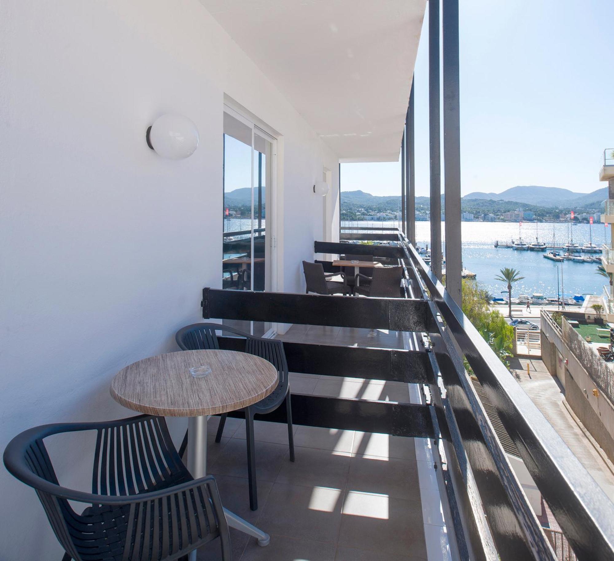 Hotel Es Mitjorn Sant Antoni de Portmany Exterior foto